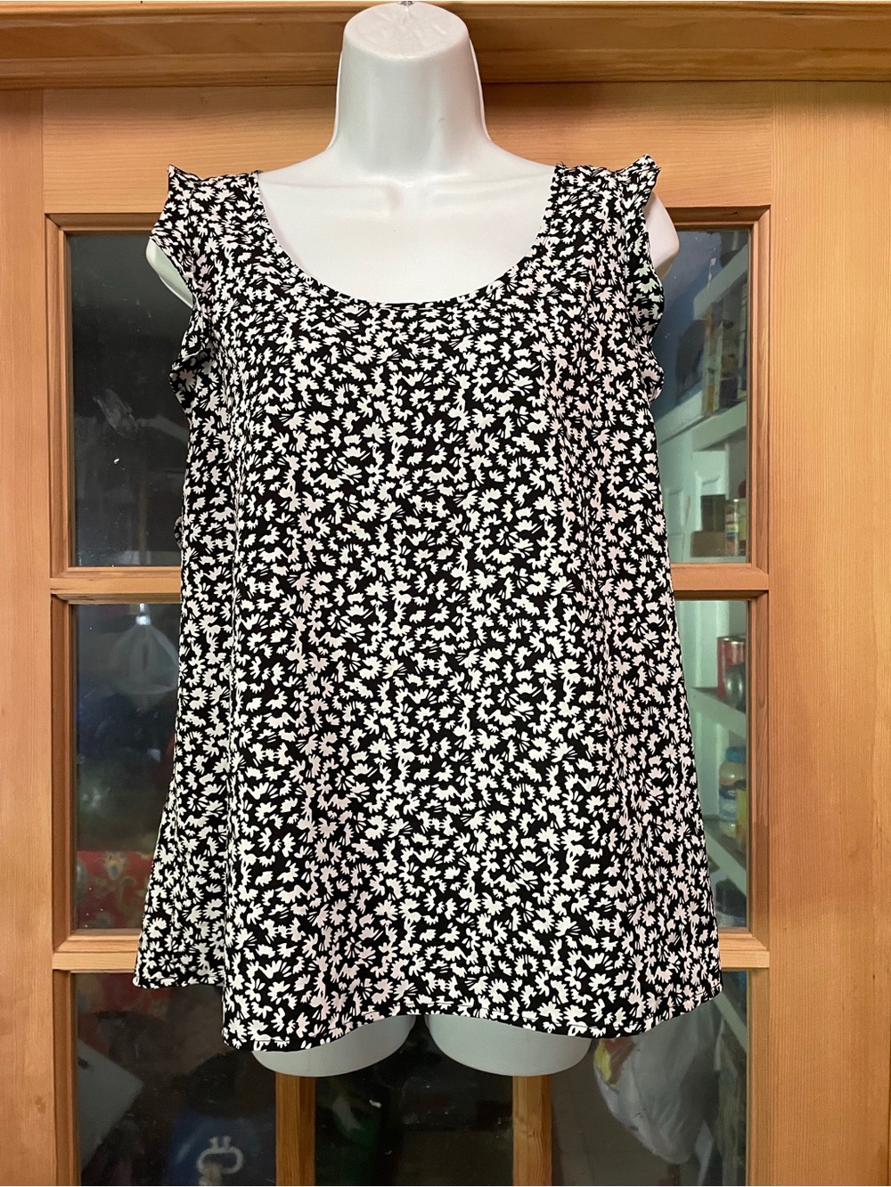 Elle Black and White Floral Blouse - Picture 1 of 6